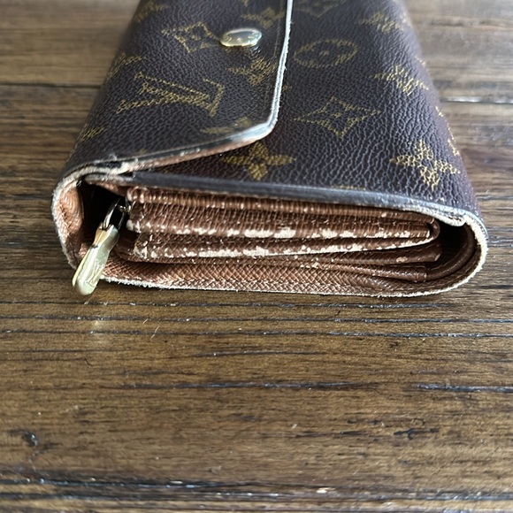 Louis Vuitton monogram wallet, see all pics for condition - Picture 3 of 11